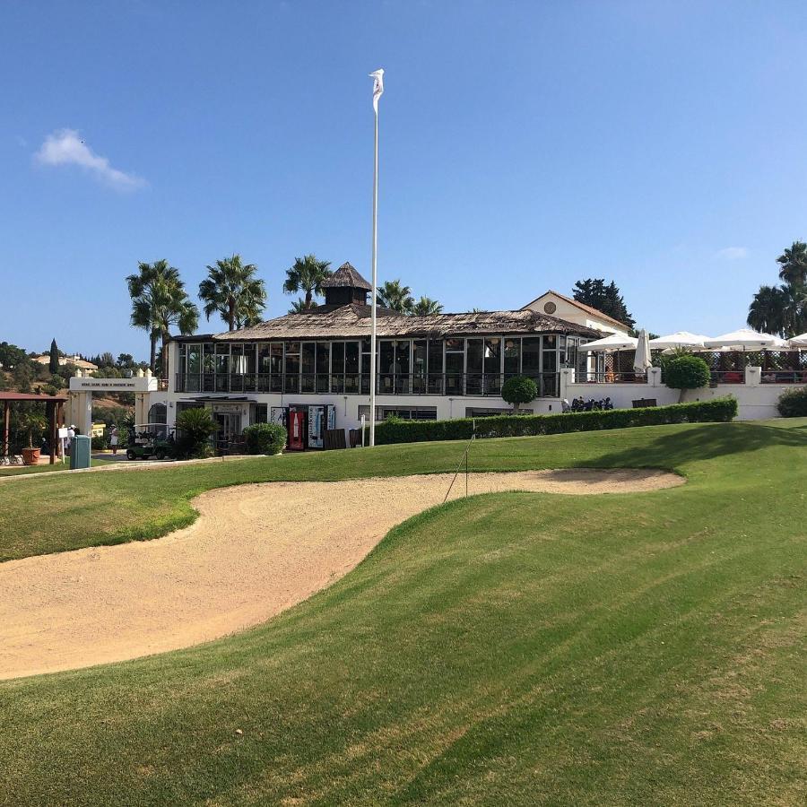 Ample Luxury Apart Fancy Marbella Golf & Padel Exterior photo