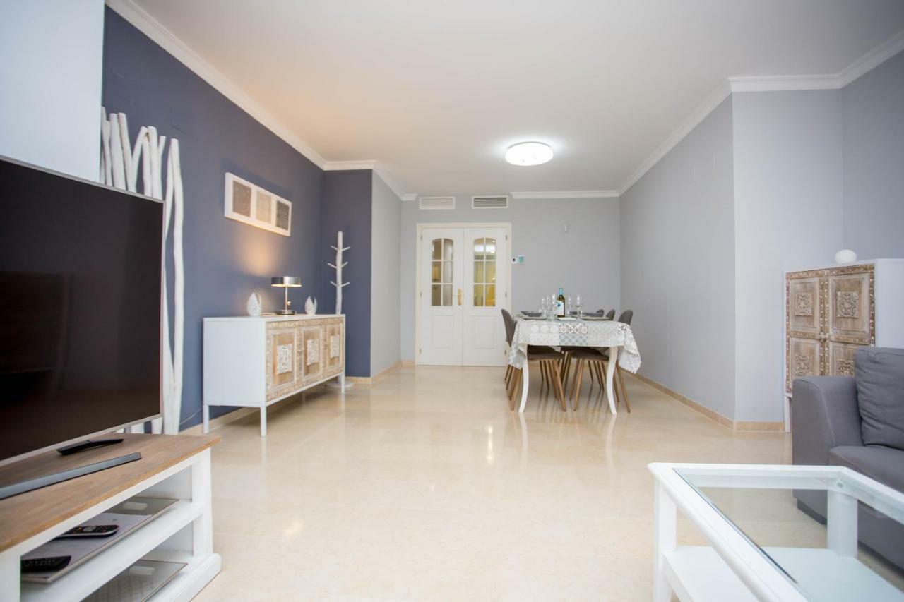 Ample Luxury Apart Fancy Marbella Golf & Padel Exterior photo
