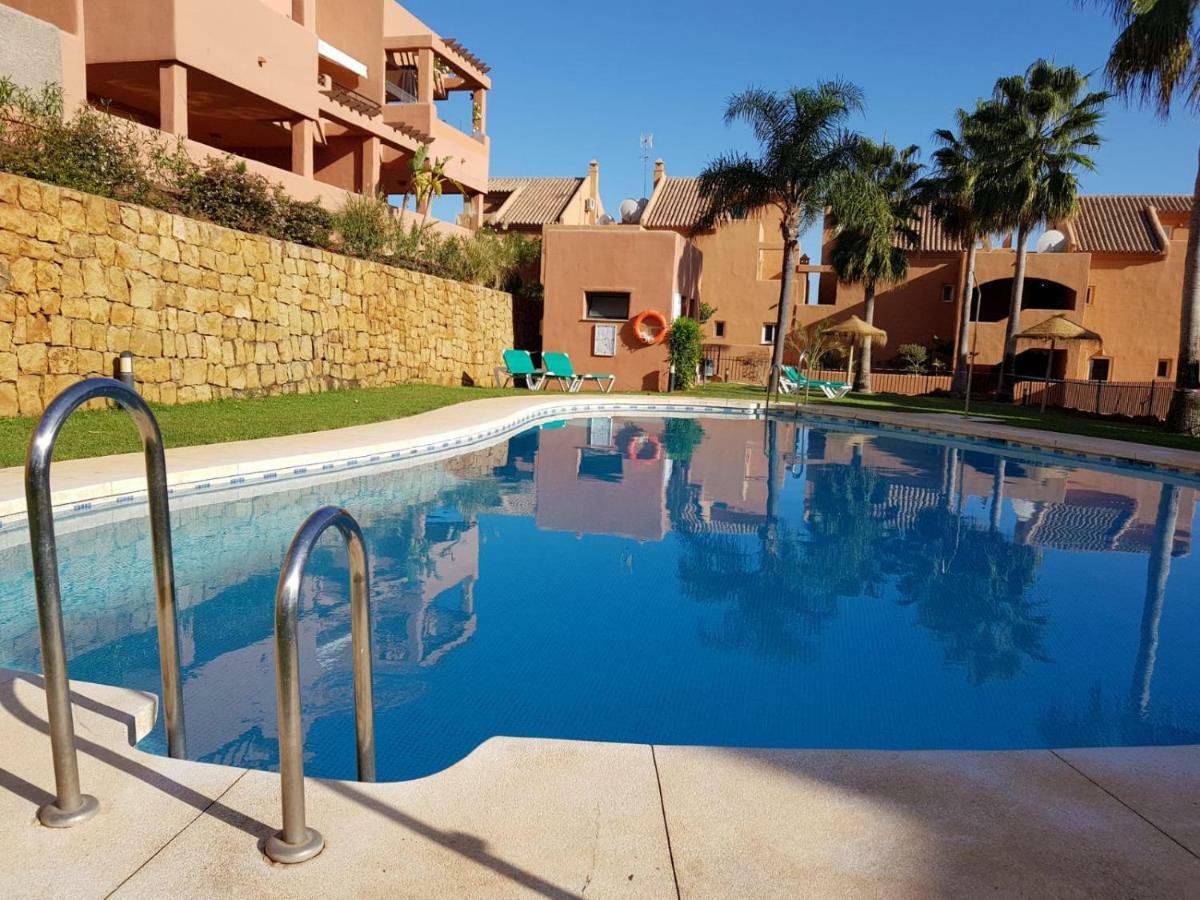 Ample Luxury Apart Fancy Marbella Golf & Padel Exterior photo