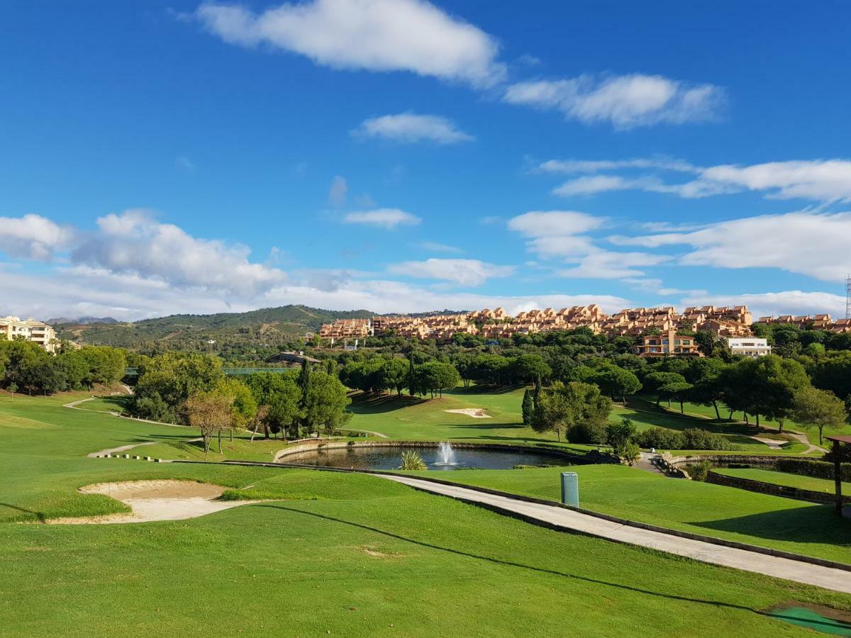 Ample Luxury Apart Fancy Marbella Golf & Padel Exterior photo